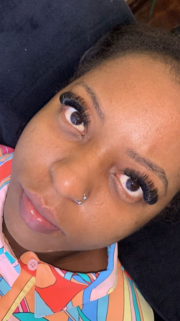 Lash refill service